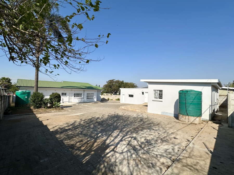 8 Bedroom Property for Sale in Norwood Eastern Cape